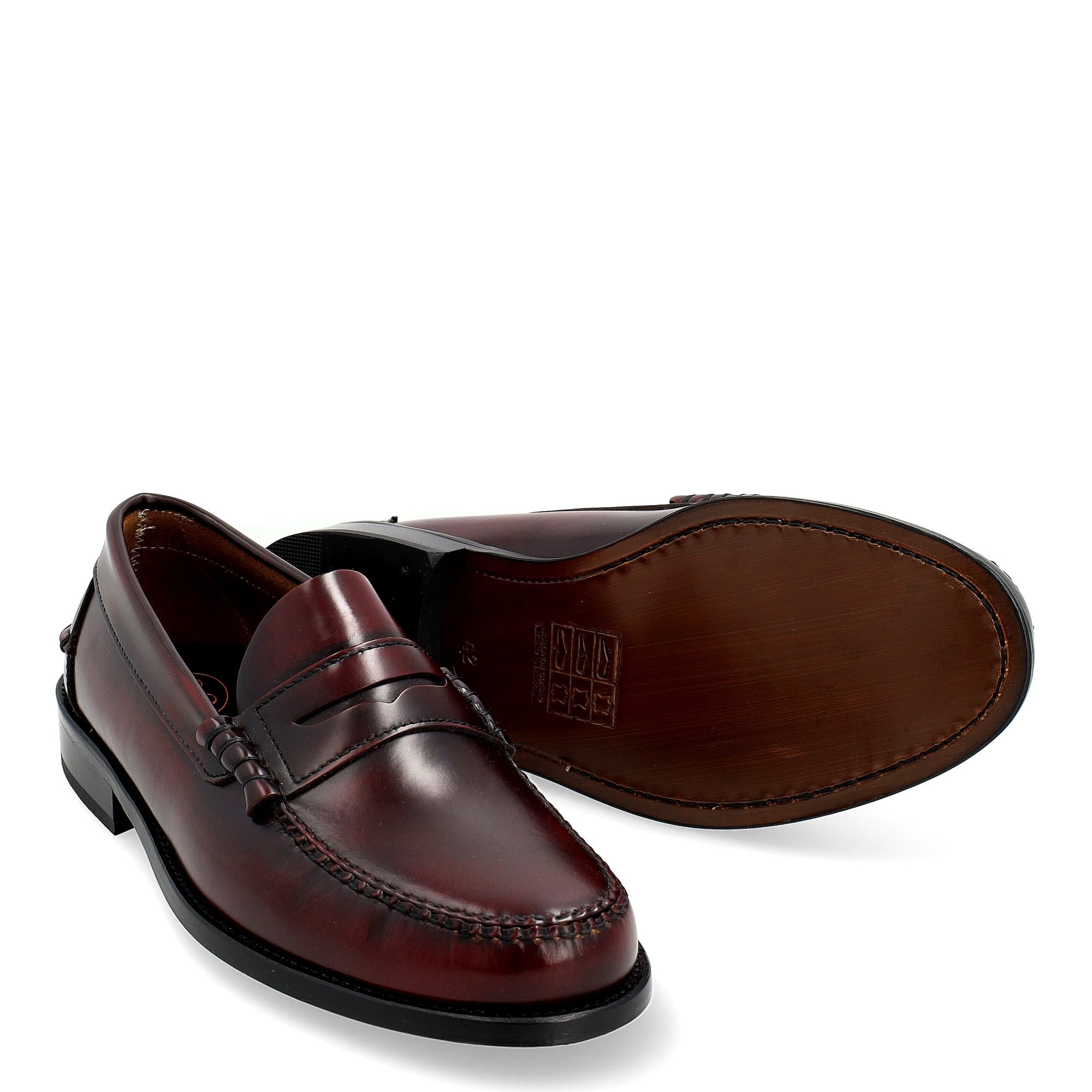 Zapato Castellano hombre Lucentum · Piel burdeos · Producción Limitada