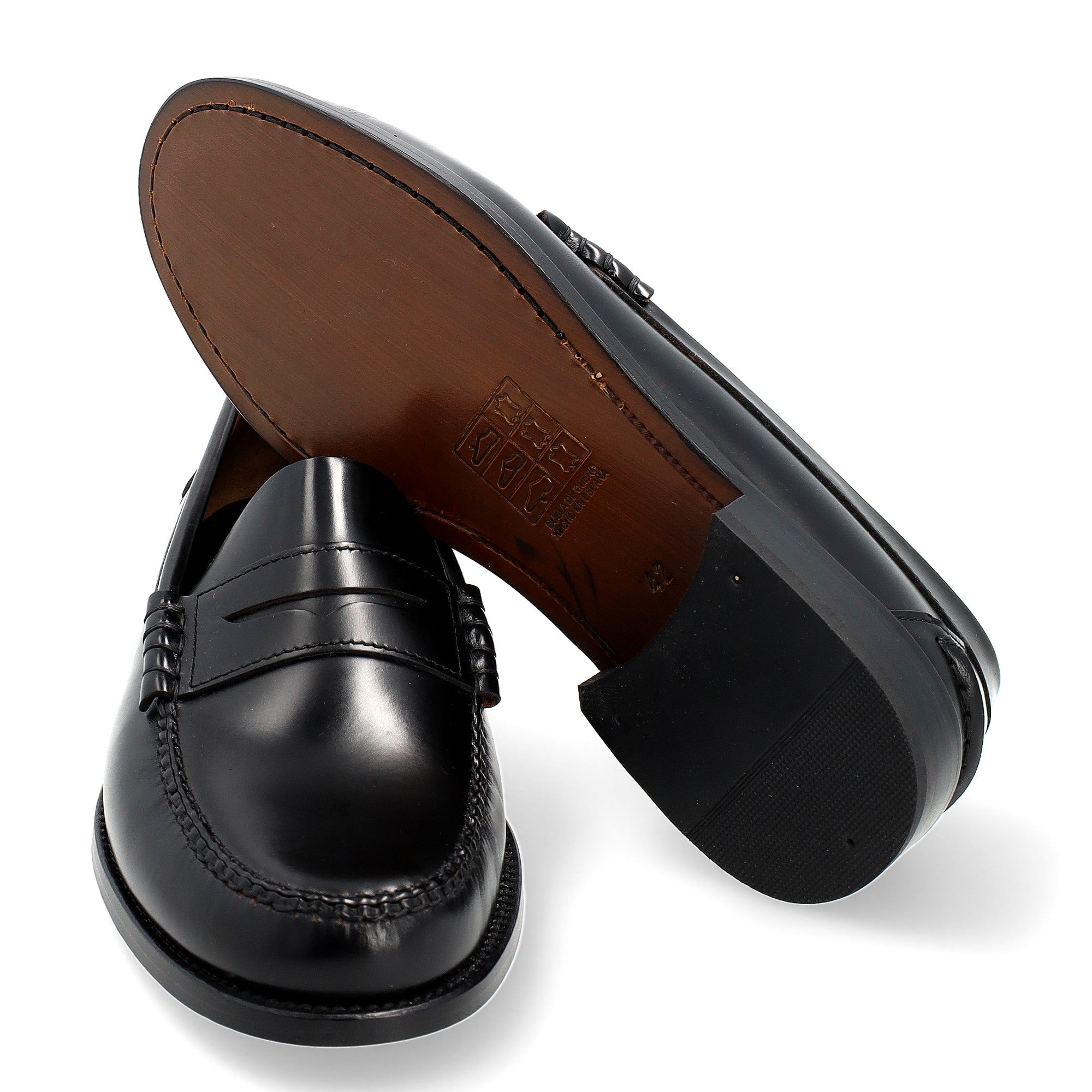 Zapato Castellano hombre Lucentum · Piel Negra · Producción Limitada