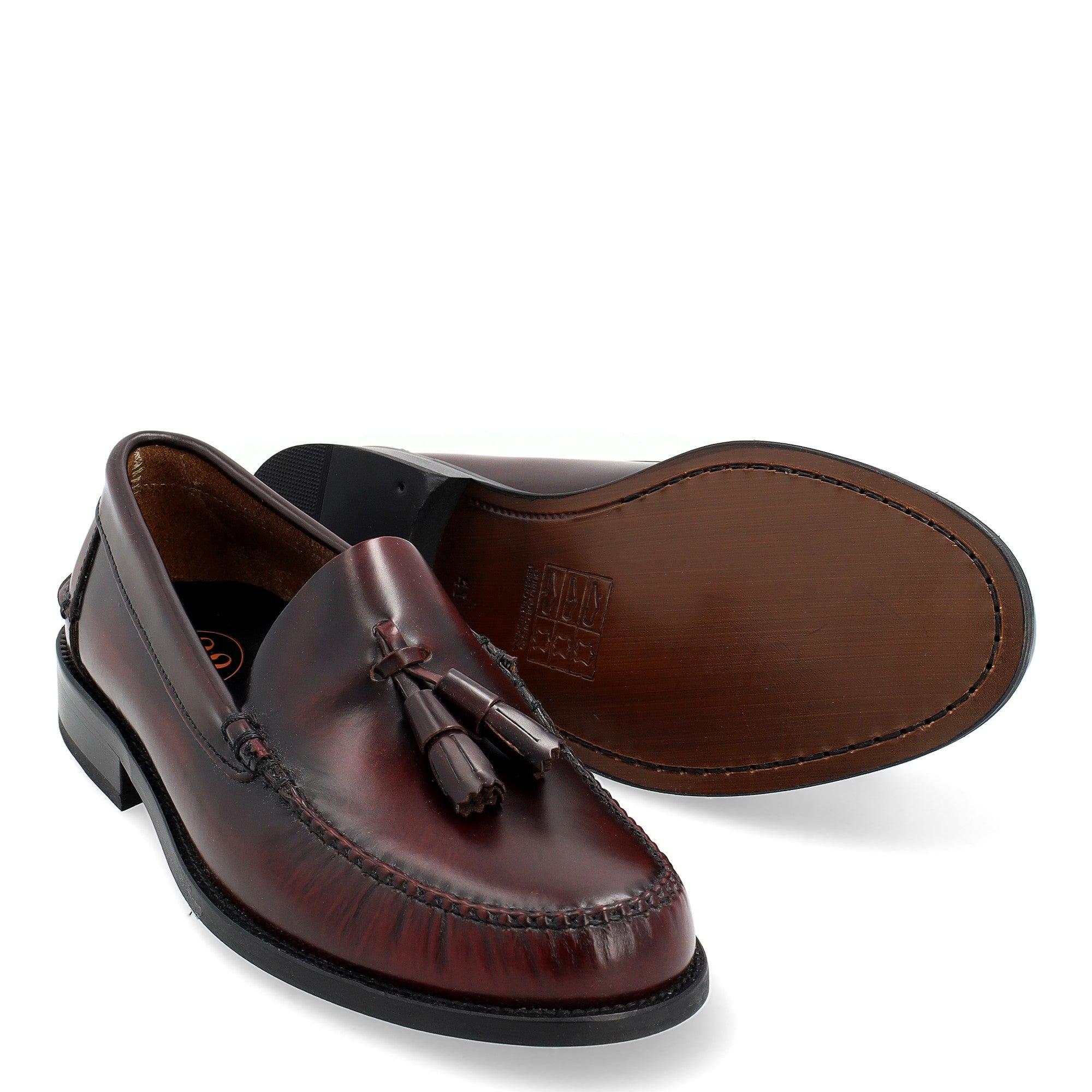 Helmantic Burdeos hombre· Zapato Castellano con Borlas · Fabricación Limitada