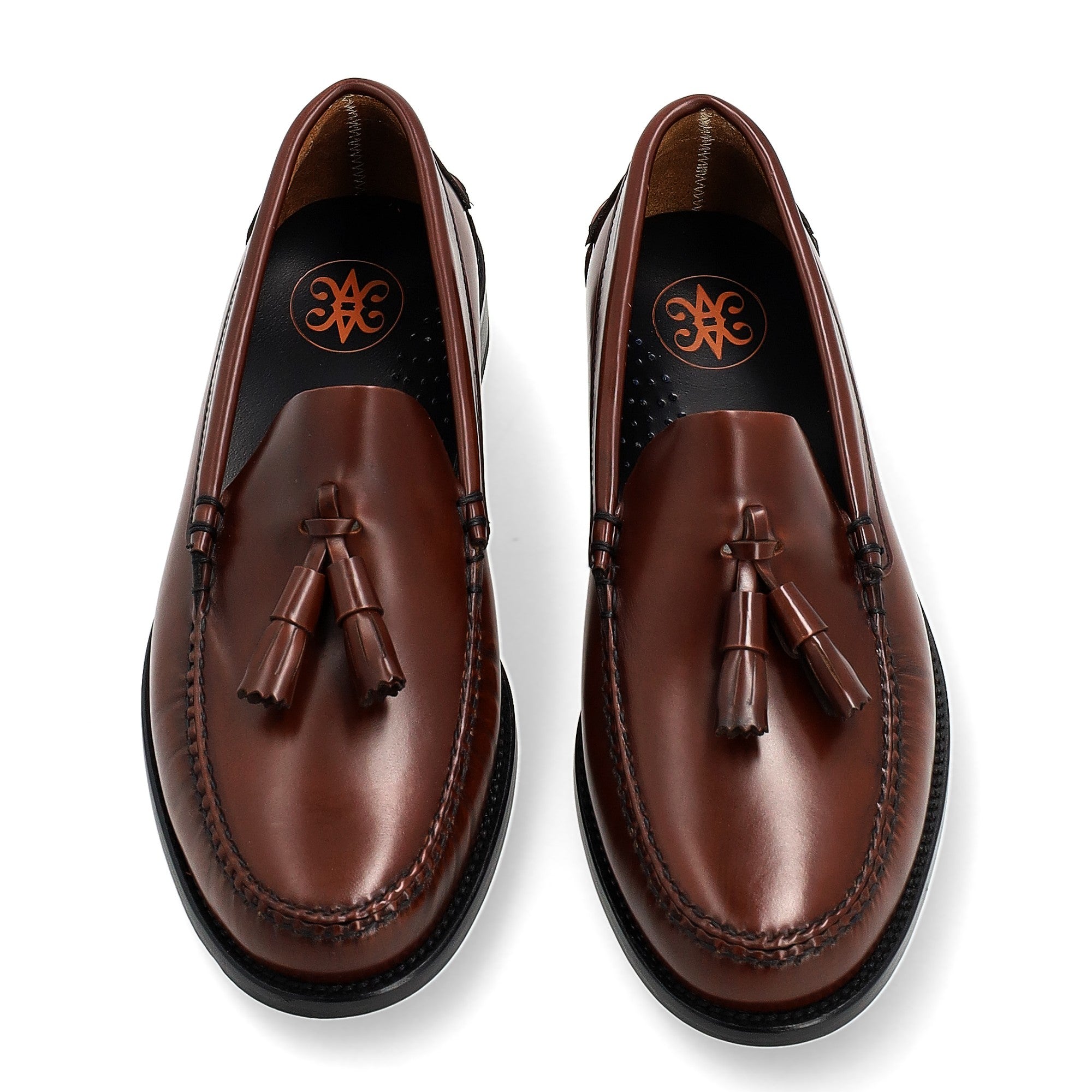 Helmantic Golden · Zapato Castellano hombre con Borlas · Confección Limitada