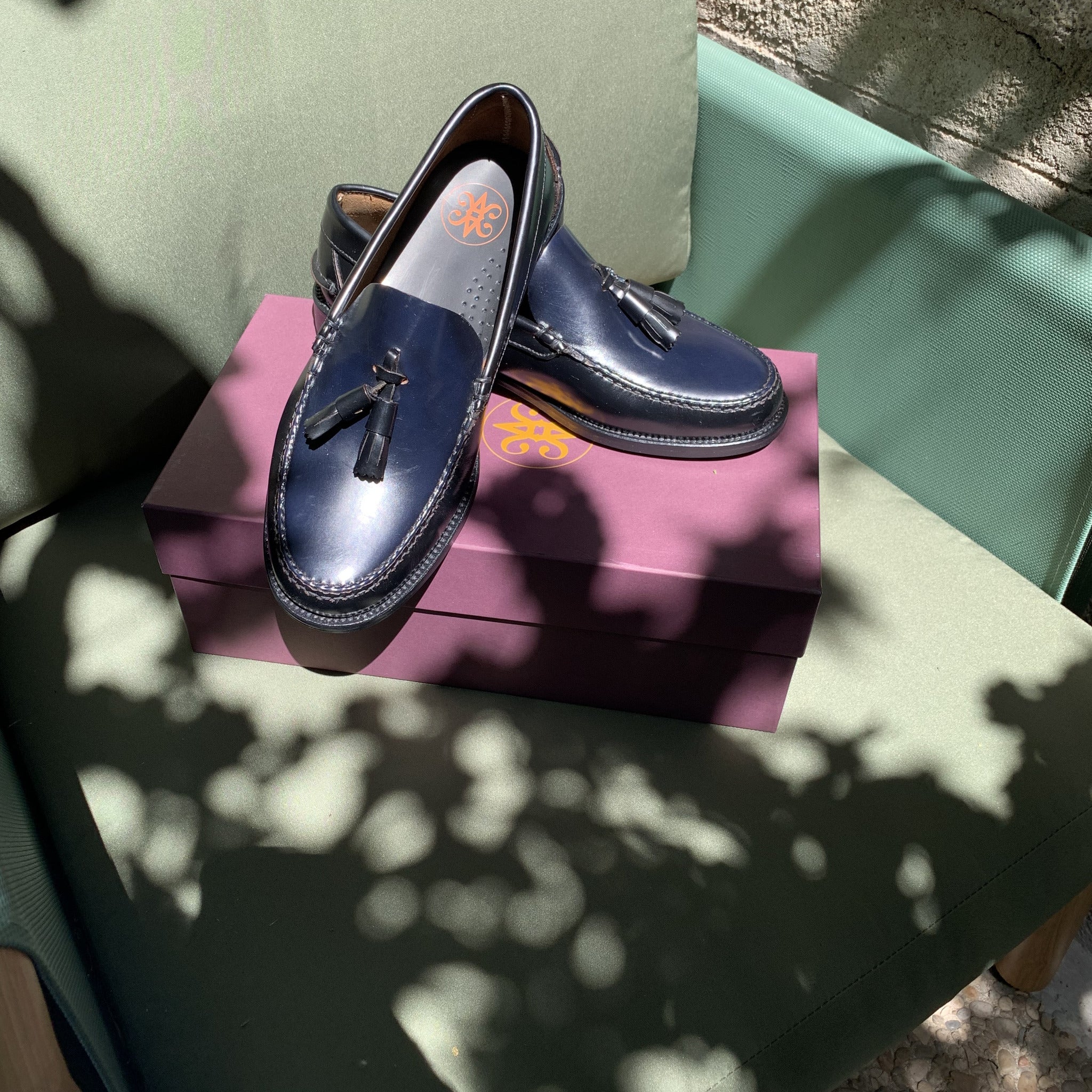 Helmantic Camaleón Negro/Marino Hombre · Zapato Castellano con Borlas · Fabricación muy Limitada