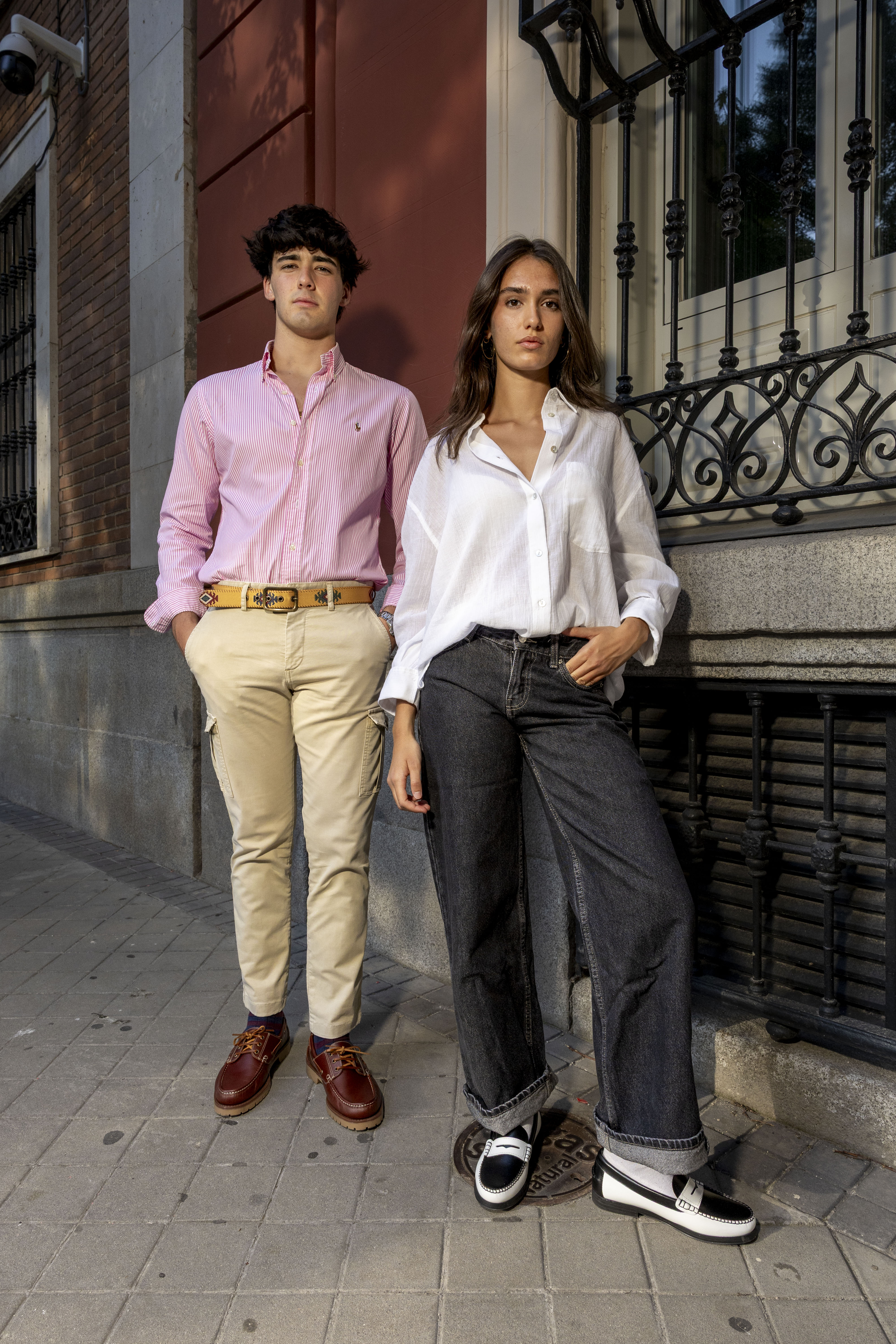 Zapato Castellano Mujer Blanco y Negro Antifaz