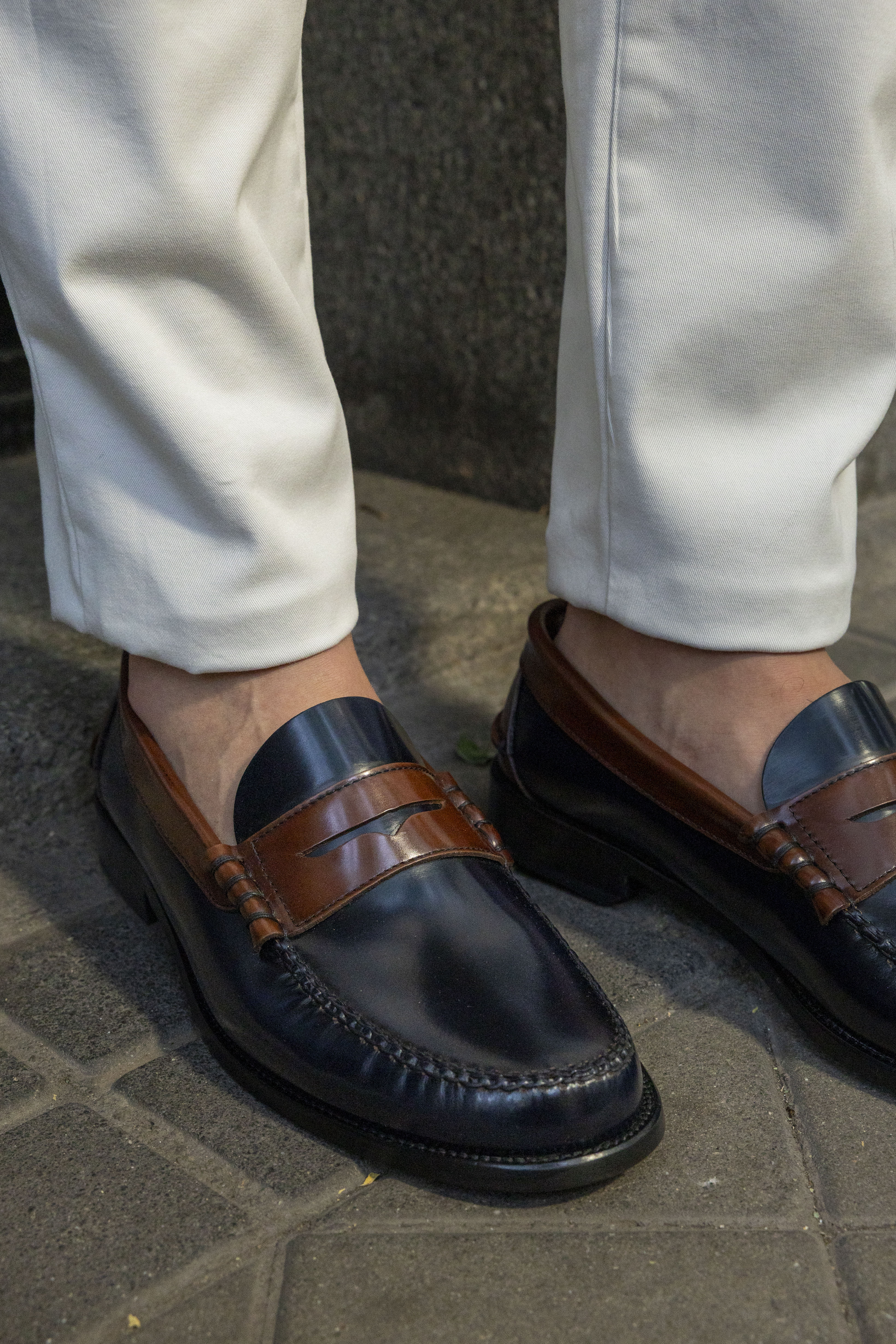 Zapato Castellano Hombre Marino/Marrón Golden Antifaz Camaleón detalle suela